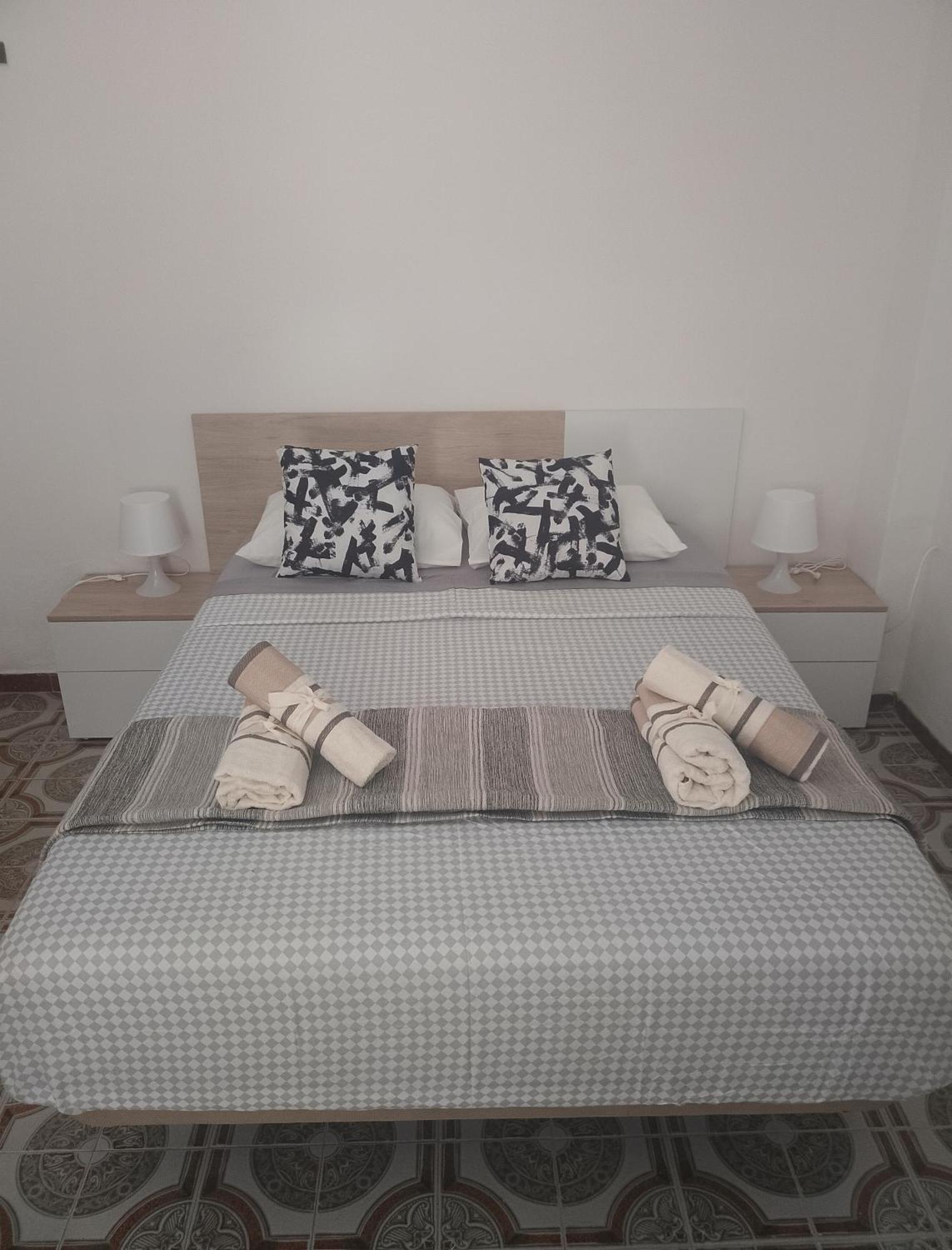 Malaga Center Rooms Kültér fotó